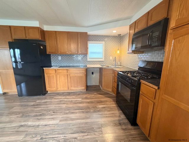 711 WALTERSCHEID BL, Cheyenne, WY 82007