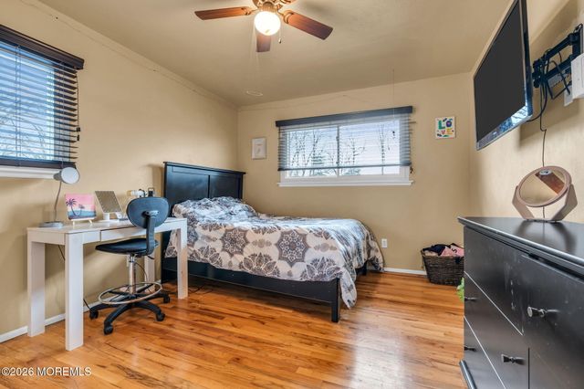 22 Princeton Drive, Jackson, NJ 08527