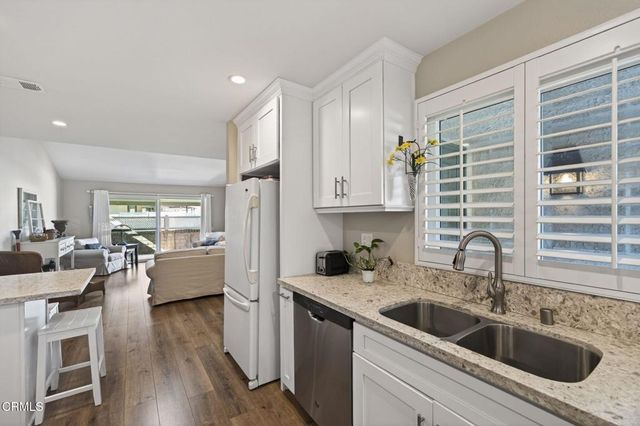 26102 Village 26, Camarillo, CA 93012