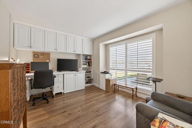 26102 Village 26, Camarillo, CA 93012