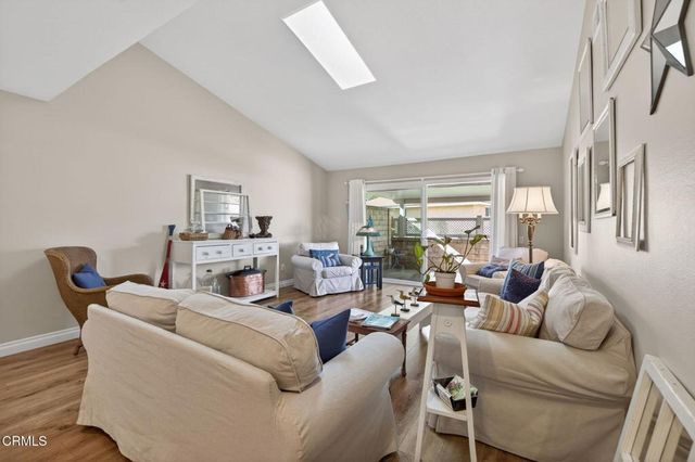 26102 Village 26, Camarillo, CA 93012