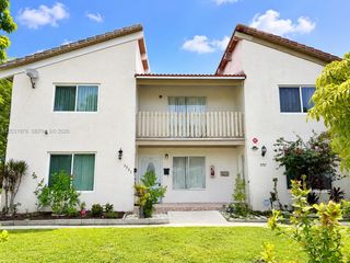 3719 Riverside Drive, Coral Springs, FL 33065