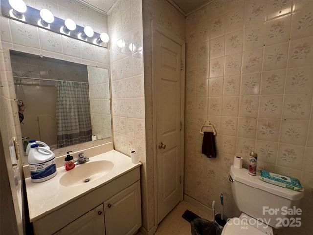 433 Deneen Road, Burnsville, NC 28714