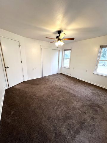 211 NE 3rd Street, Melcher Dallas, IA 50062