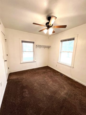 211 NE 3rd Street, Melcher Dallas, IA 50062