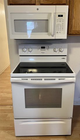 211 NE 3rd Street, Melcher Dallas, IA 50062