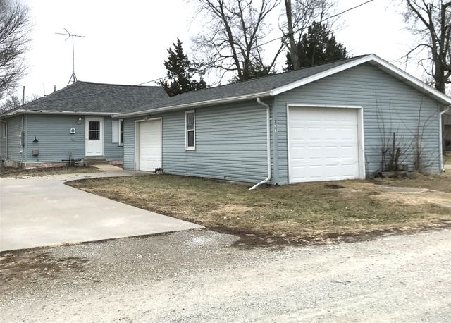 211 NE 3rd Street, Melcher Dallas, IA 50062