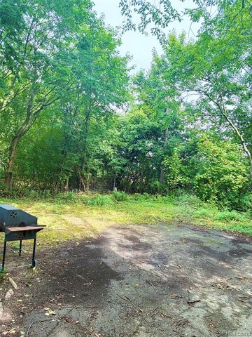 1622 Barbara Drive, Flint, MI 48504