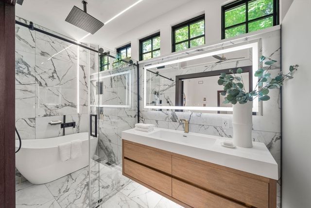 302 Elliot St. Carriage House N 3, Newton, MA 02464