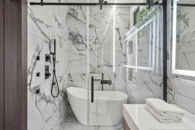 302 Elliot St. Carriage House N 3, Newton, MA 02464