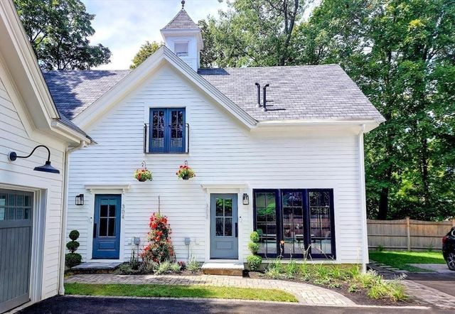 302 Elliot St. Carriage House N 3, Newton, MA 02464