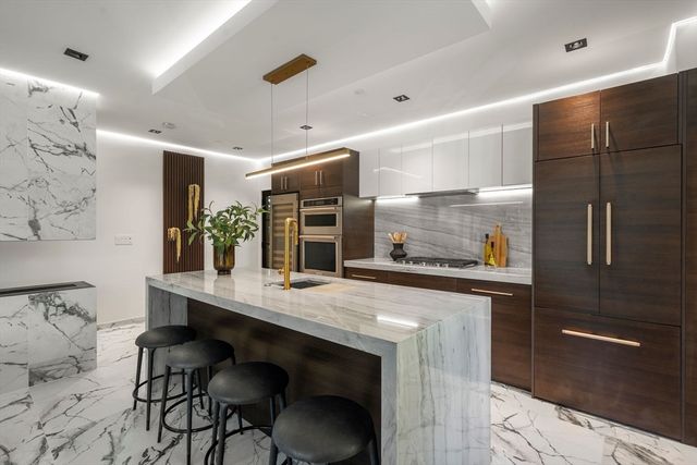 302 Elliot St. Carriage House N 3, Newton, MA 02464