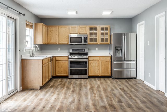 6809 W Dover Place, Mccordsville, IN 46055