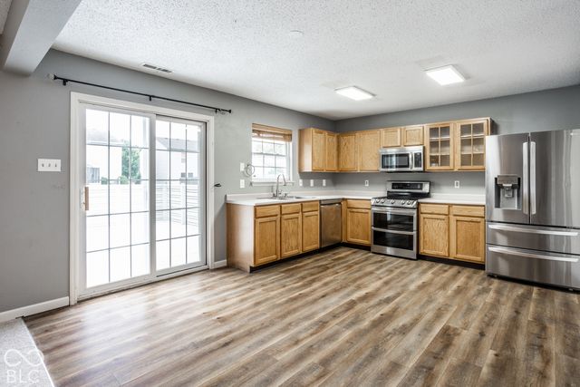 6809 W Dover Place, Mccordsville, IN 46055