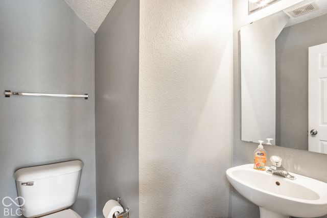 6809 W Dover Place, Mccordsville, IN 46055