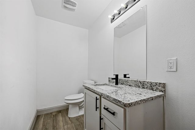 158 Lakeshore Drive, Runaway Bay, TX 76426