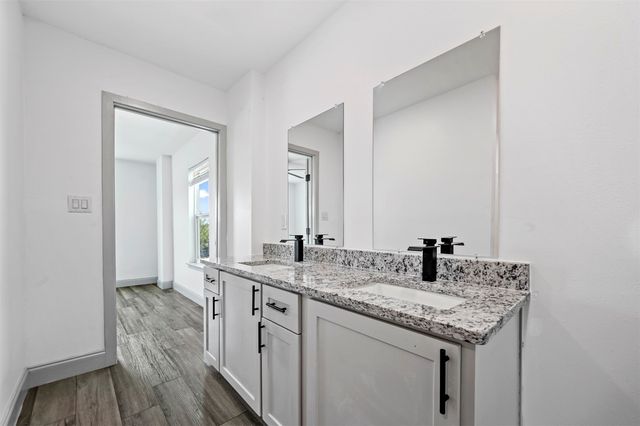 158 Lakeshore Drive, Runaway Bay, TX 76426