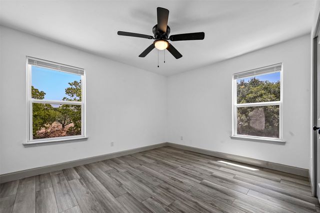 158 Lakeshore Drive, Runaway Bay, TX 76426