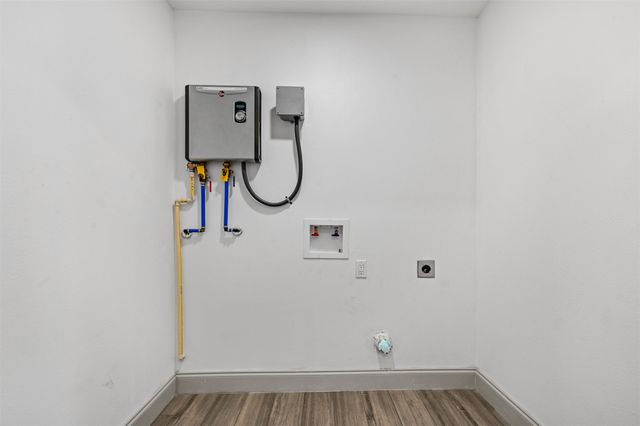 158 Lakeshore Drive, Runaway Bay, TX 76426