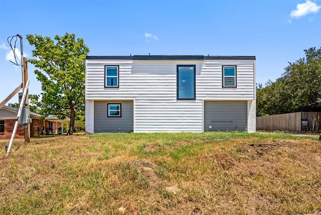 158 Lakeshore Drive, Runaway Bay, TX 76426