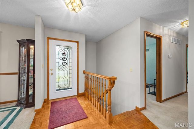 840 Vicksburg Drive, Belleville, IL 62221