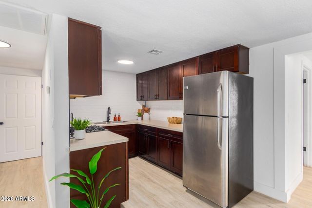 830 S GREENLEAF Lane, Avondale, AZ 85323