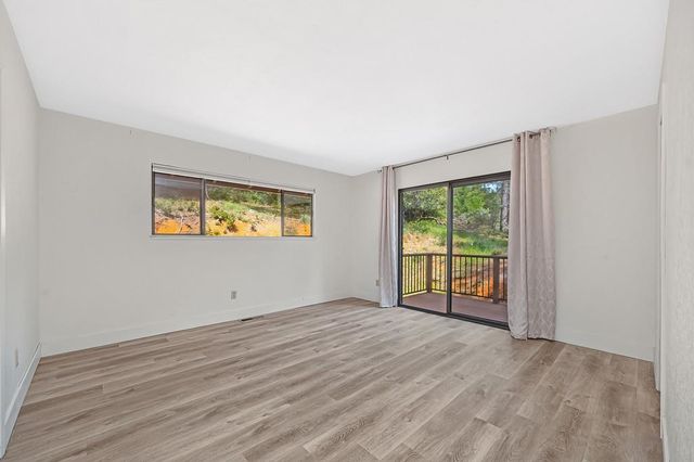 15358 Sky Pines Rd, Grass Valley, CA 95949