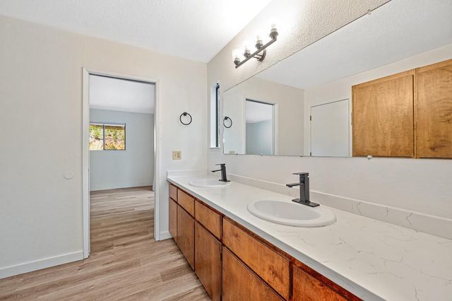 15358 Sky Pines Rd, Grass Valley, CA 95949