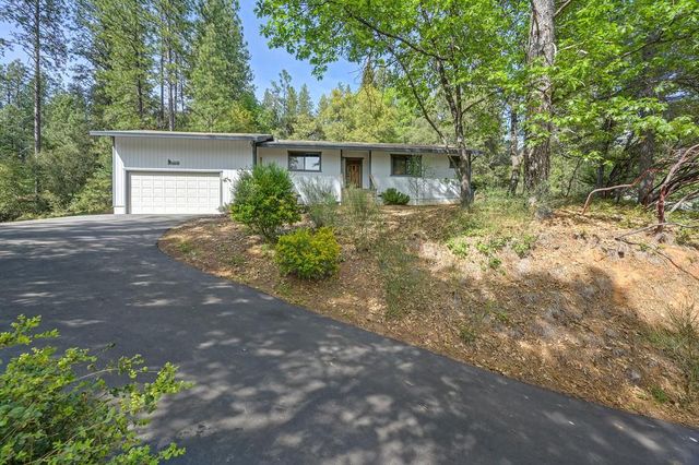 15358 Sky Pines Rd, Grass Valley, CA 95949