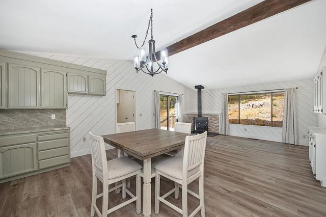 15358 Sky Pines Rd, Grass Valley, CA 95949