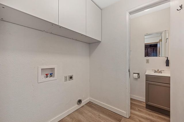 15358 Sky Pines Rd, Grass Valley, CA 95949