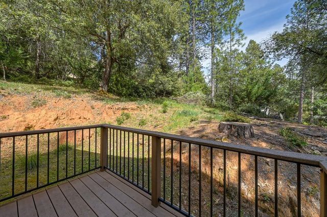 15358 Sky Pines Rd, Grass Valley, CA 95949