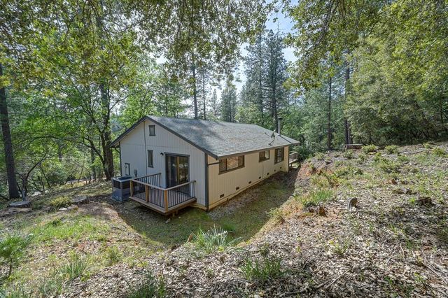 15358 Sky Pines Rd, Grass Valley, CA 95949