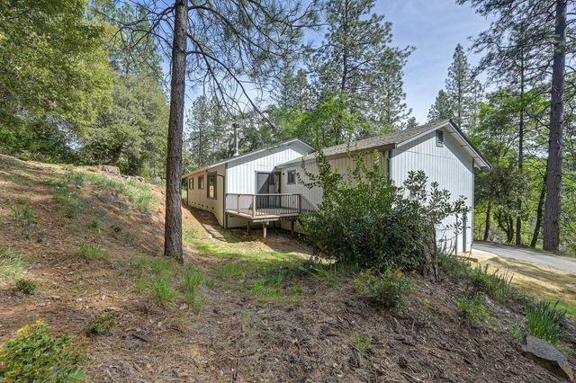 15358 Sky Pines Rd, Grass Valley, CA 95949
