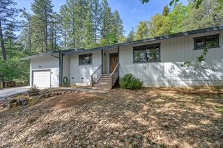 15358 Sky Pines Rd, Grass Valley, CA 95949