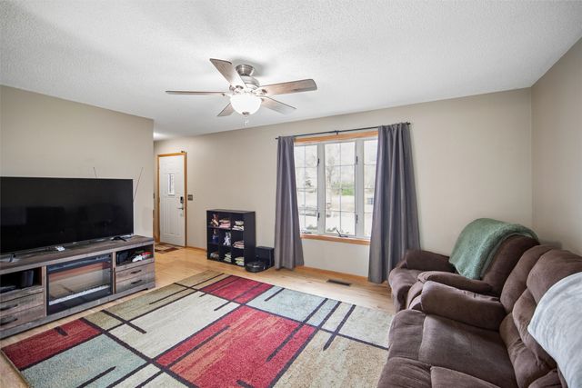 3631 SE 23rd Street, Des Moines, IA 50320