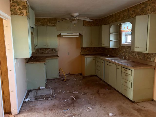 701 S 14th Street, Brownfield, TX 79316