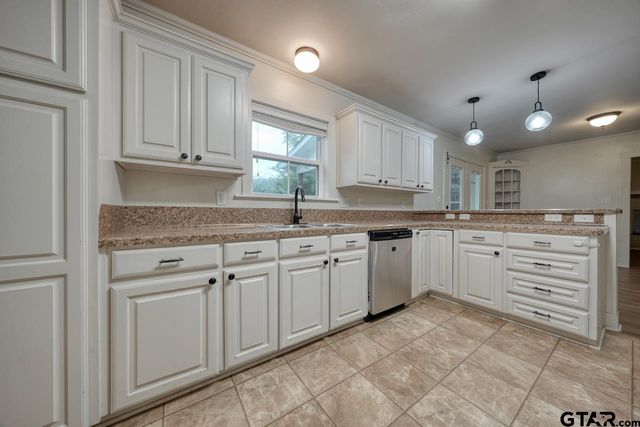 17597 CR 452, Lindale, TX 75771