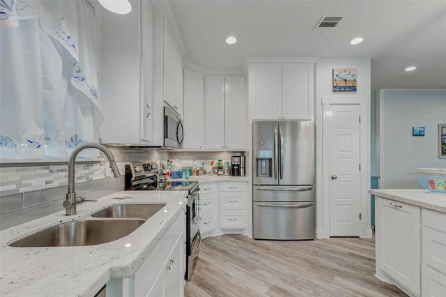 2408 Sandpiper, Crystal Beach, TX 77650