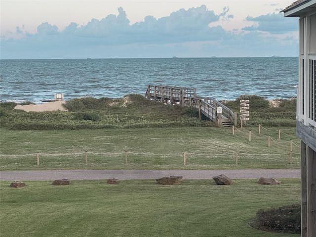 2408 Sandpiper, Crystal Beach, TX 77650