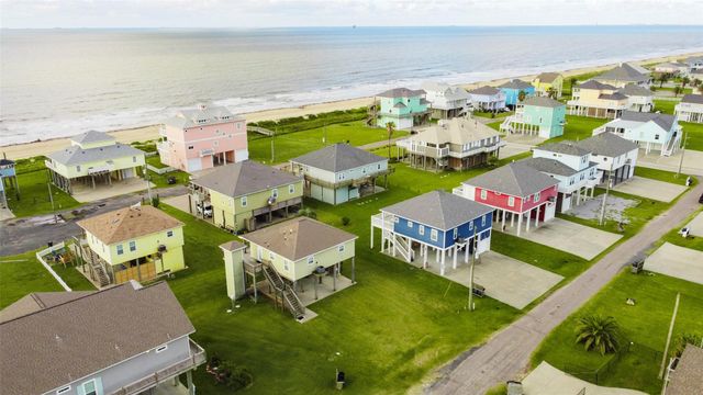 2408 Sandpiper, Crystal Beach, TX 77650