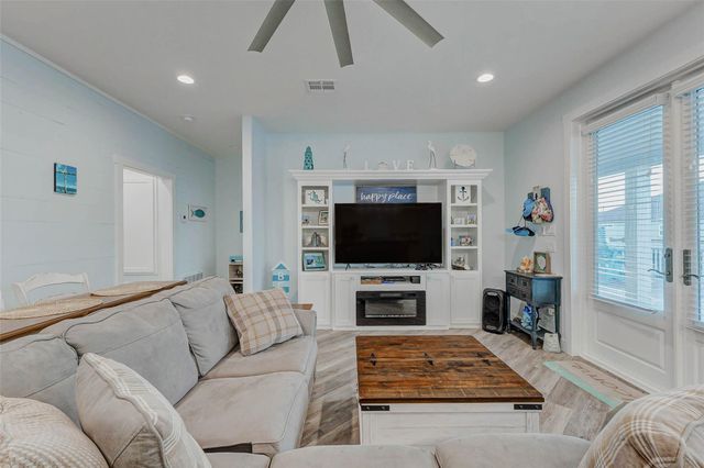 2408 Sandpiper, Crystal Beach, TX 77650