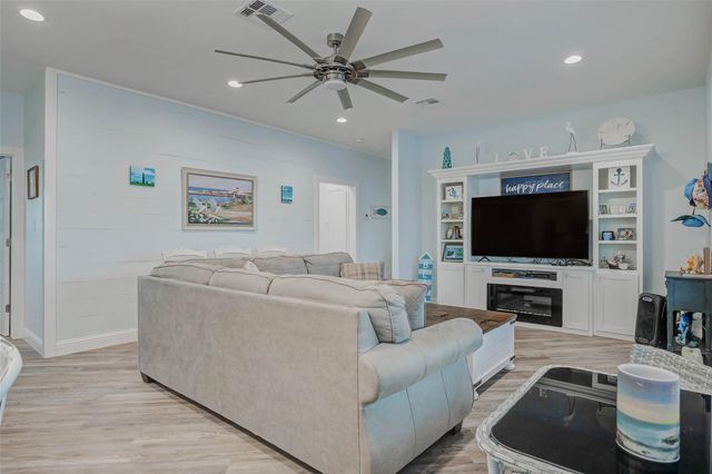 2408 Sandpiper, Crystal Beach, TX 77650