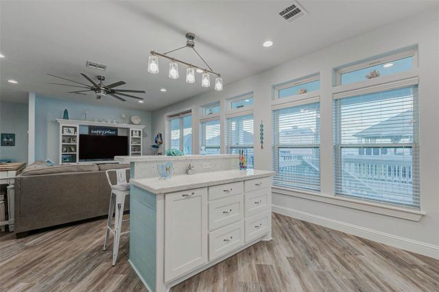 2408 Sandpiper, Crystal Beach, TX 77650