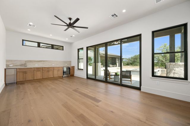 505 Kasen CIR, Liberty Hill, TX 78642