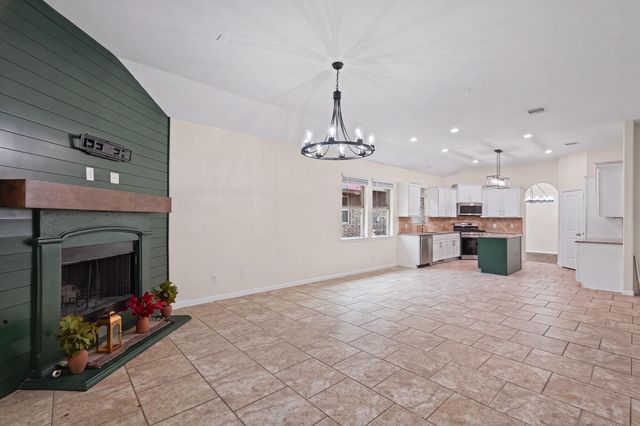8806 Alicia Drive, Tomball, TX 77375