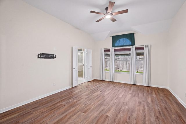 8806 Alicia Drive, Tomball, TX 77375