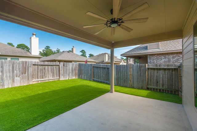 8806 Alicia Drive, Tomball, TX 77375
