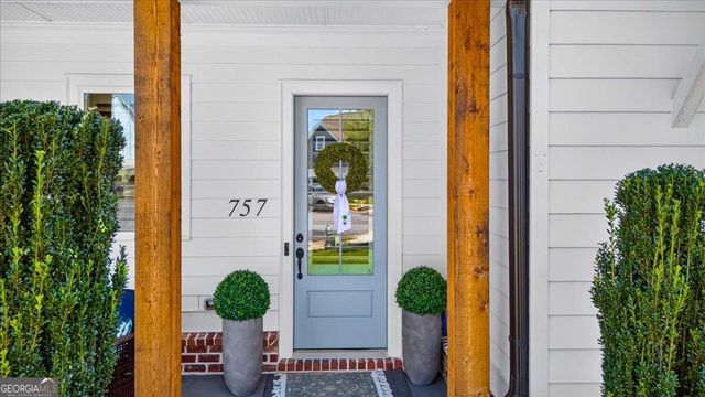 757 Bridgeview Drive, Canton, GA 30115
