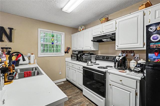 130 Bobolink Drive, Stockbridge, GA 30281